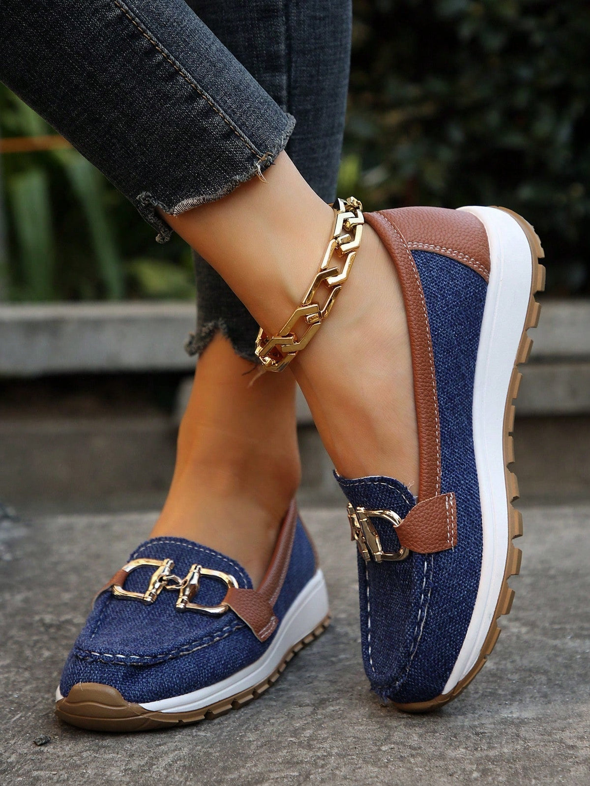 Mocasines Daniela – Plataforma con hebilla
